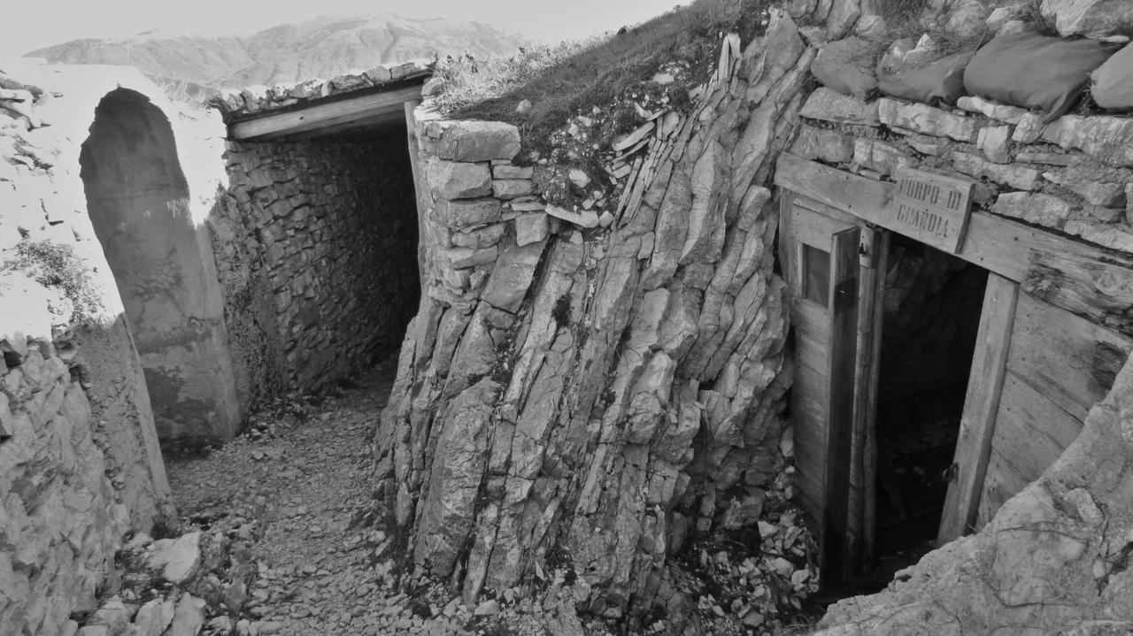 Locanda Alla Posta Cavaso Del Tomba Exteriör bild